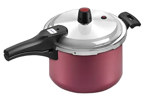 Panela vermelha com cabo preto e válvula preta