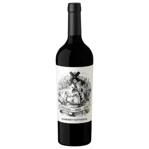 Vinho cabernet com garrafa preta e rótulo branco