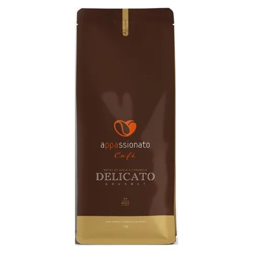 Pacote de café marrom e dourado